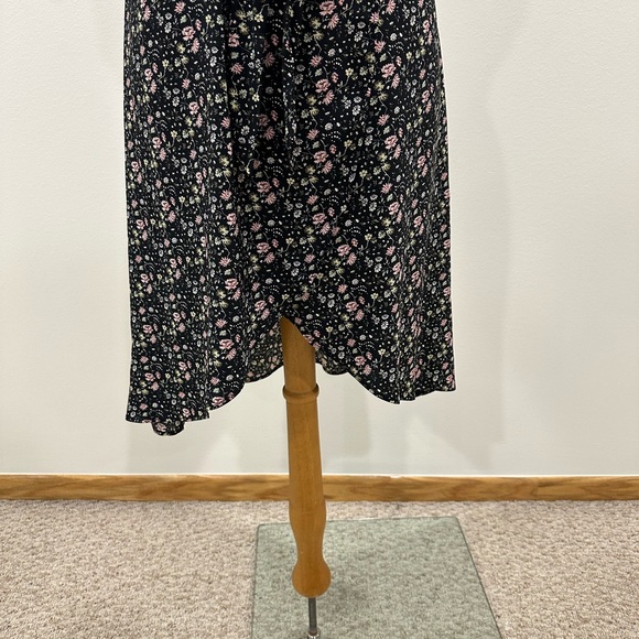 Loft Floral Wrap Dress - Picture 6 of 11